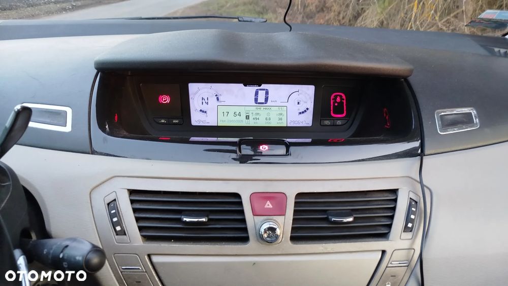 Citroën C4 Grand Picasso - 16