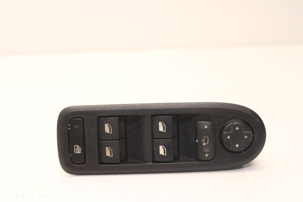 peugeot 308cc 09r- panel sterowania szybpa - 1