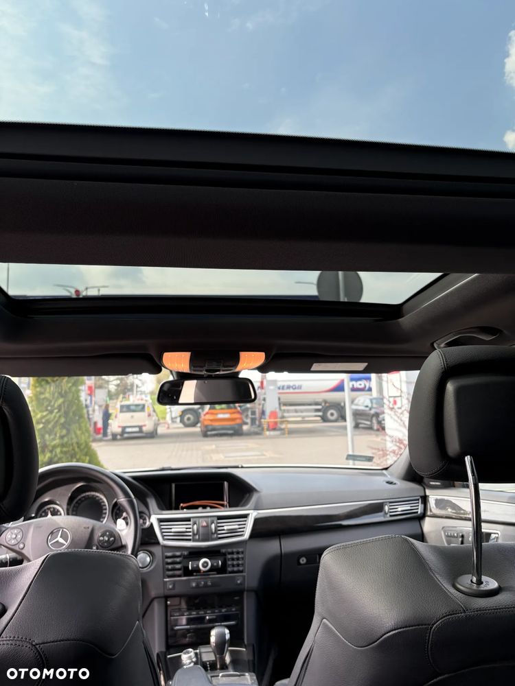 Mercedes-Benz Klasa E 63 AMG - 22