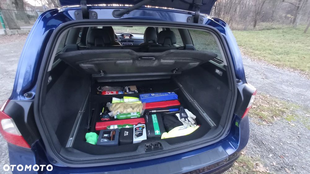 Volvo V70 D4 Ocean Race - 26