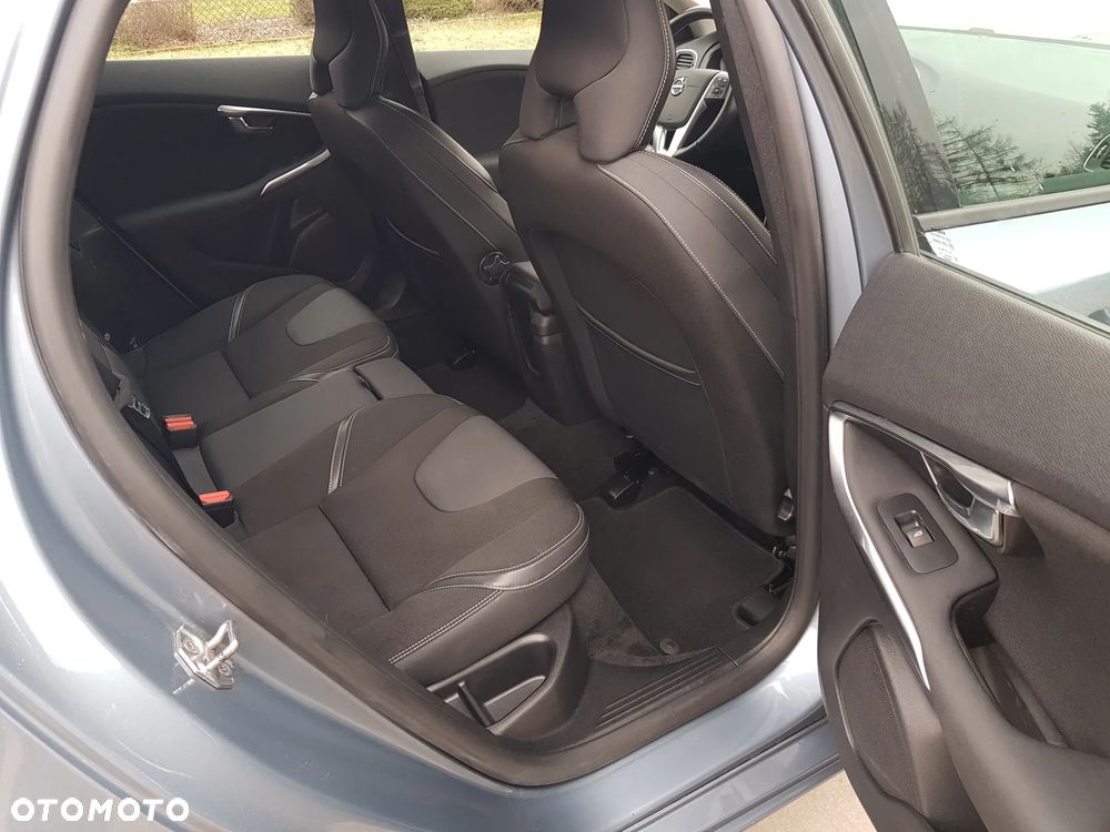 Volvo V40 D2 Geartronic Momentum - 15