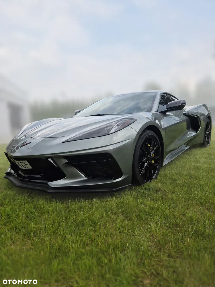 Chevrolet Corvette - 1