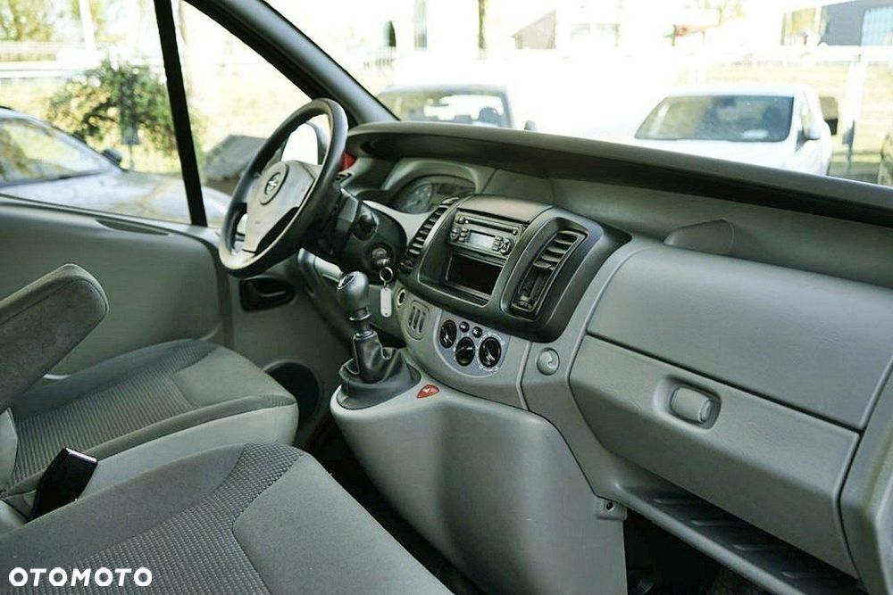 Opel Vivaro - 19