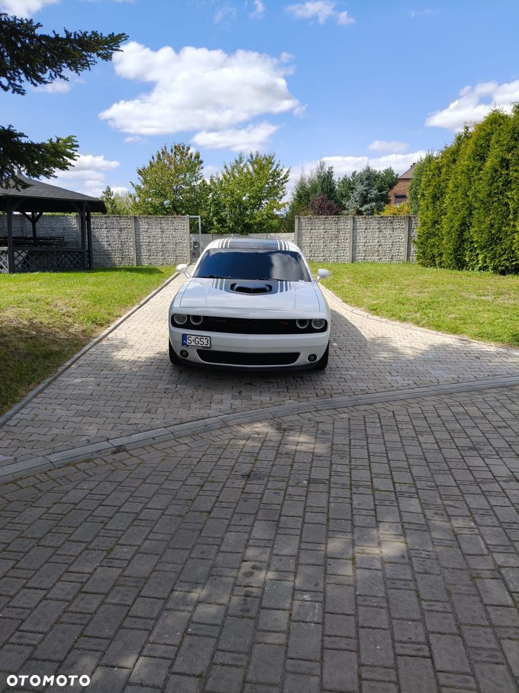 Dodge Challenger - 29