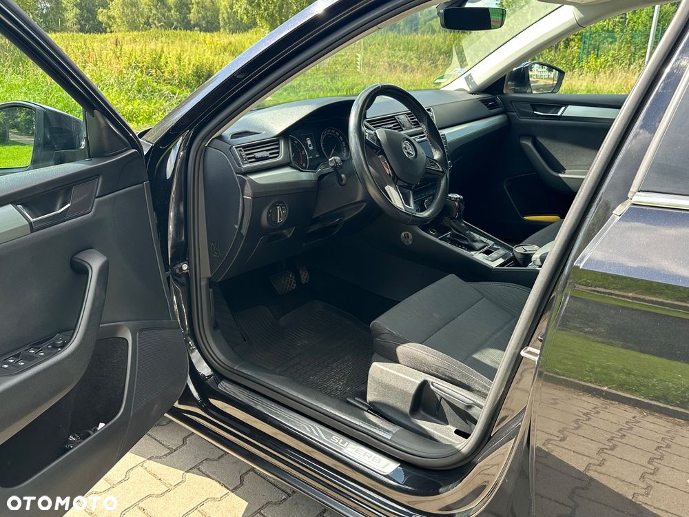 Skoda Superb ver-2-0-tdi-ambition-dsg - 16