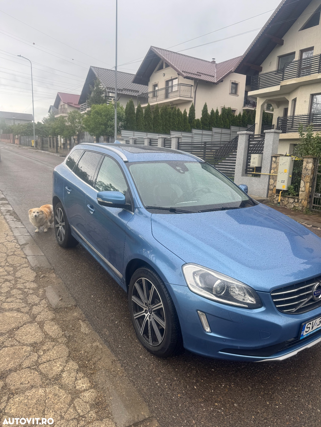 Volvo XC 60 D5 AWD Geartronic RDesign - 4