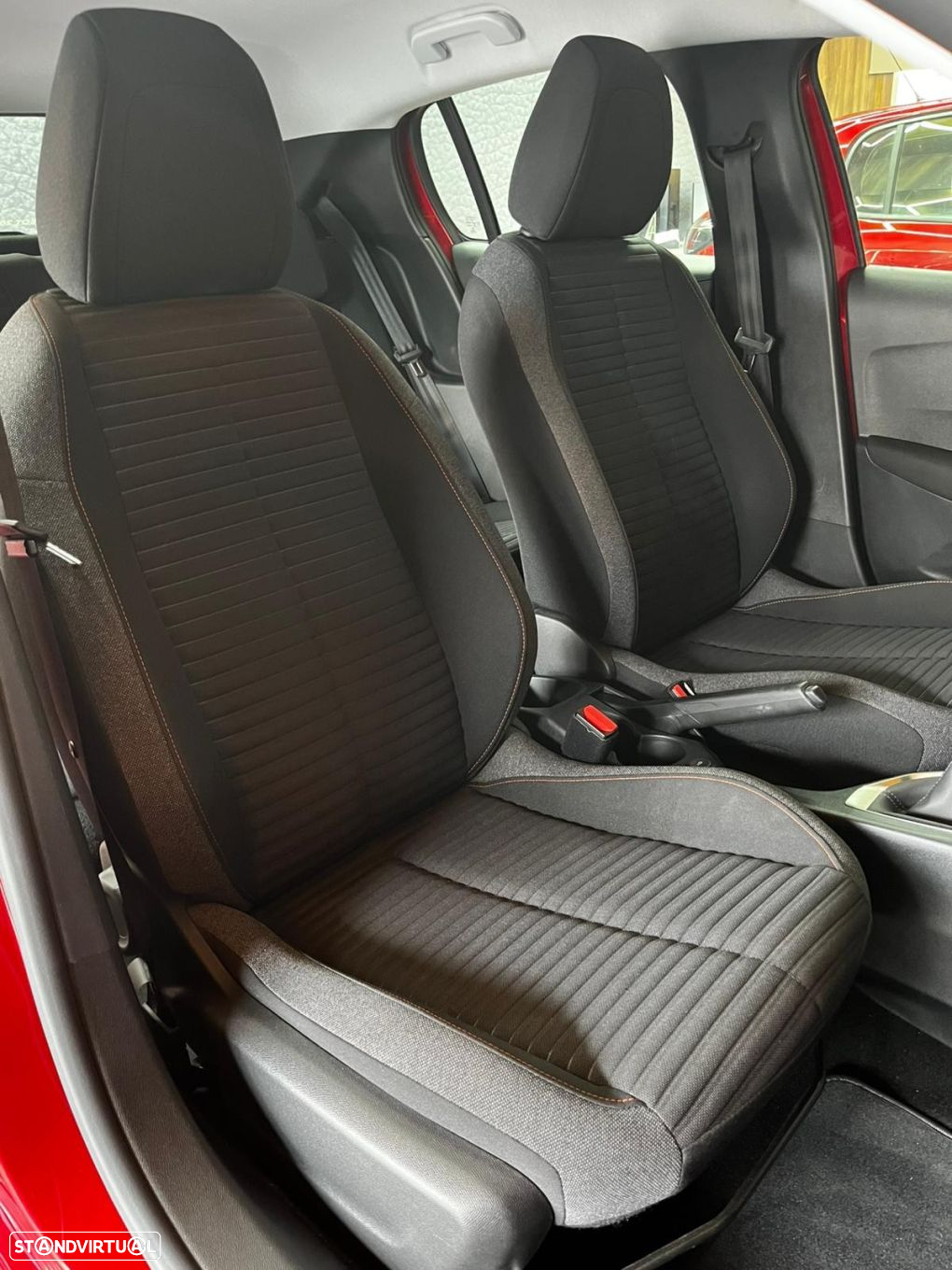 Peugeot 208 1.2 PureTech Active Pack - 21