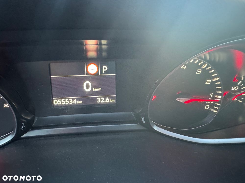 Peugeot 308 PureTech 225 GPF EAT8 Stop & Start GT - 15