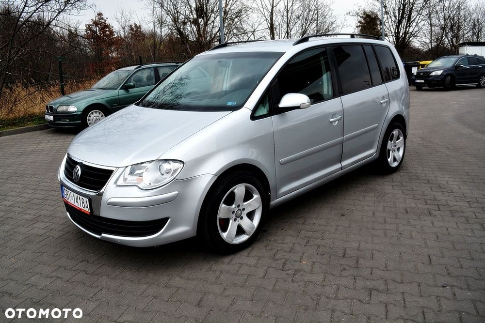 Volkswagen Touran 1.9 TDI DPF DSG United - 9