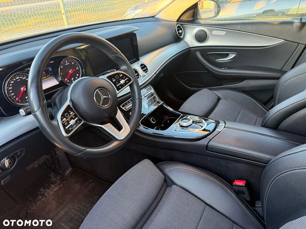 Mercedes-Benz Klasa E - 14