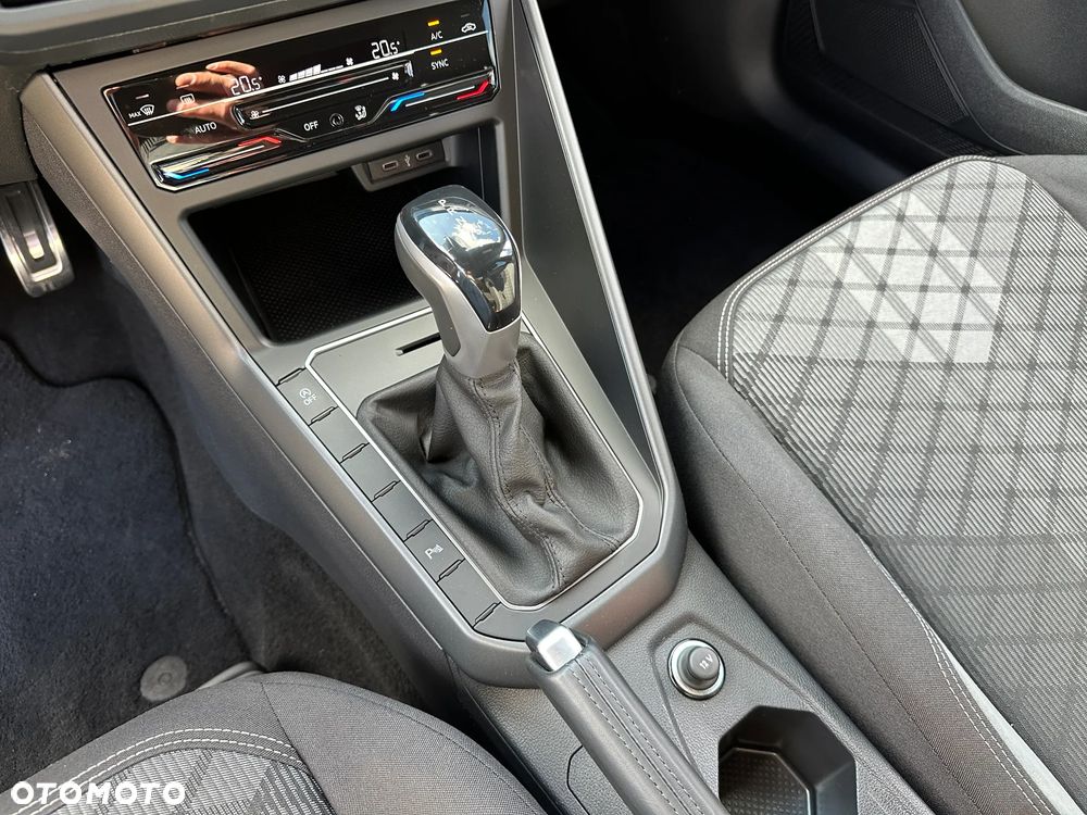Volkswagen Polo - 17