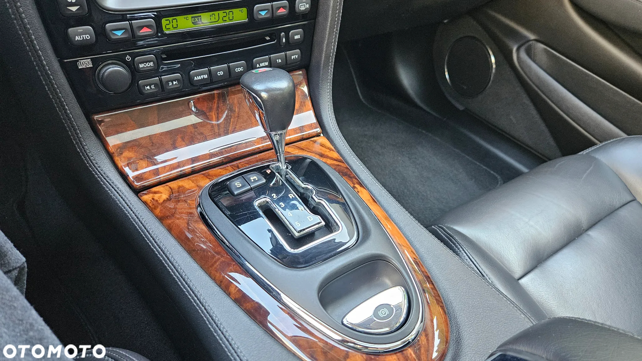 Jaguar XJR 4.2 - 9