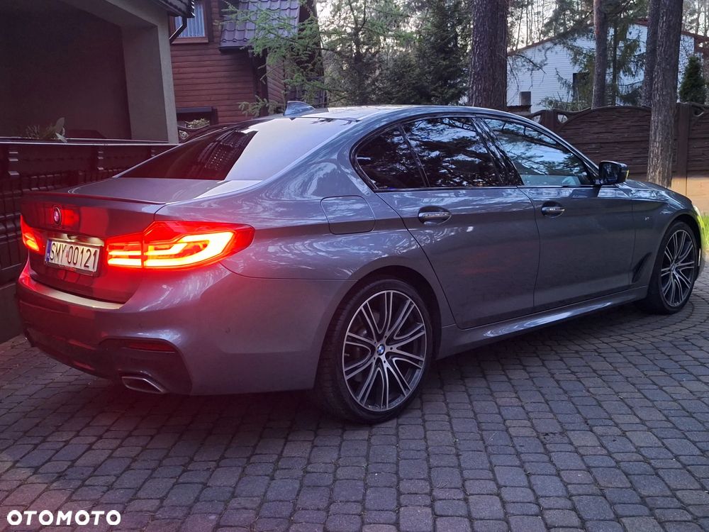 BMW Seria 5 520d xDrive M Sport sport - 2