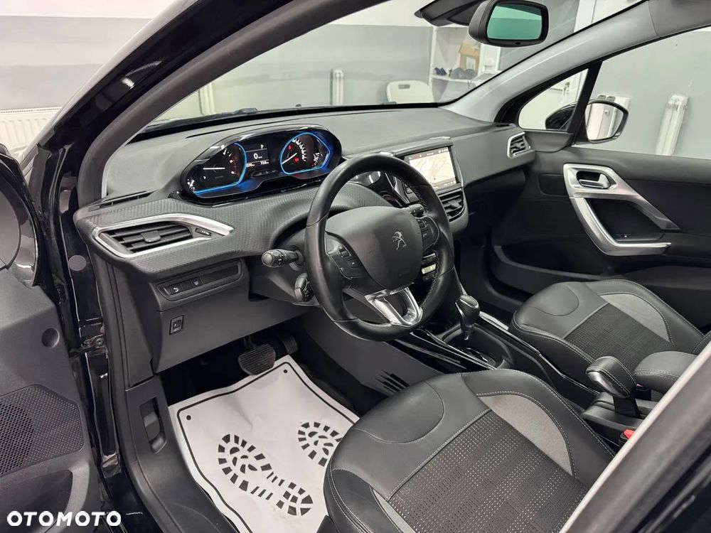 Peugeot 2008 BlueHDi FAP 120 STOP & START EAT6 Allure - 13