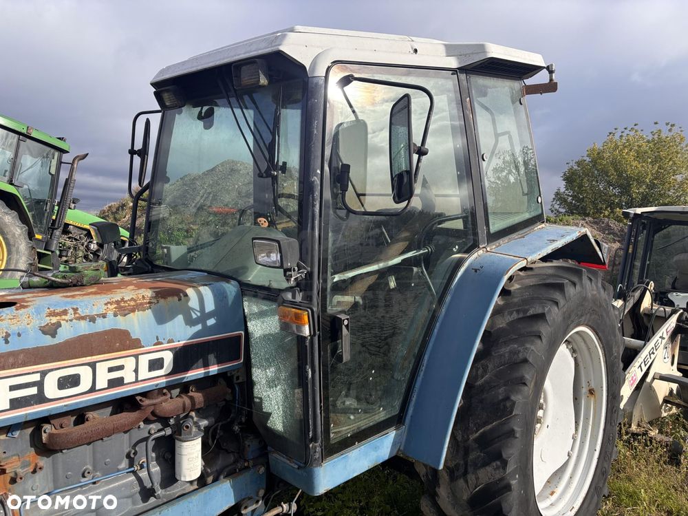 Ford 7840 Kabina Drzwi Okno Szyba Rama Dach Błotnik Światła CZĘŚCI