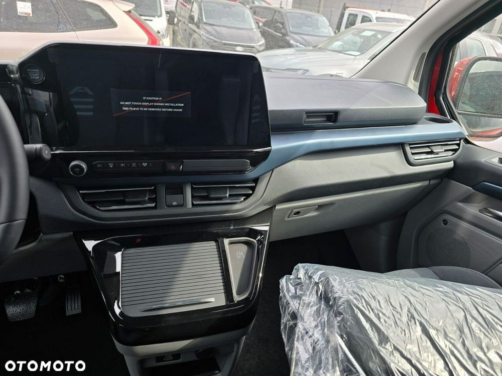 Ford Tourneo Custom - 4