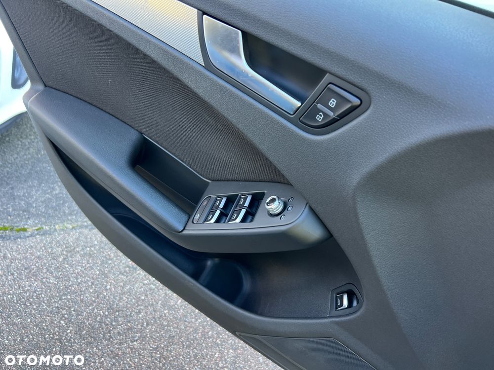 Audi A4 Allroad 2.0 TDI clean diesel Quattro S tronic - 16