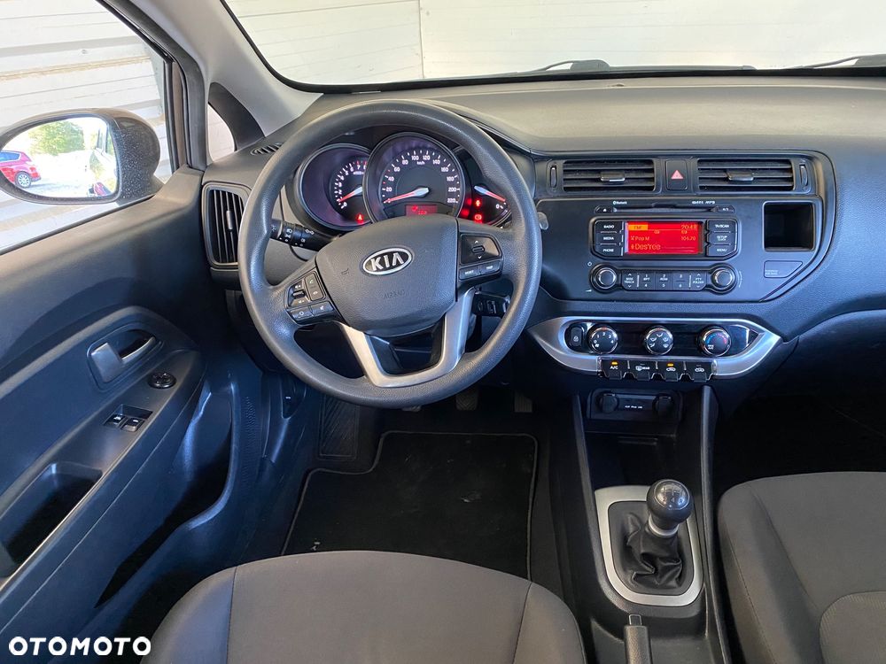 Kia Rio 1.2 M - 18