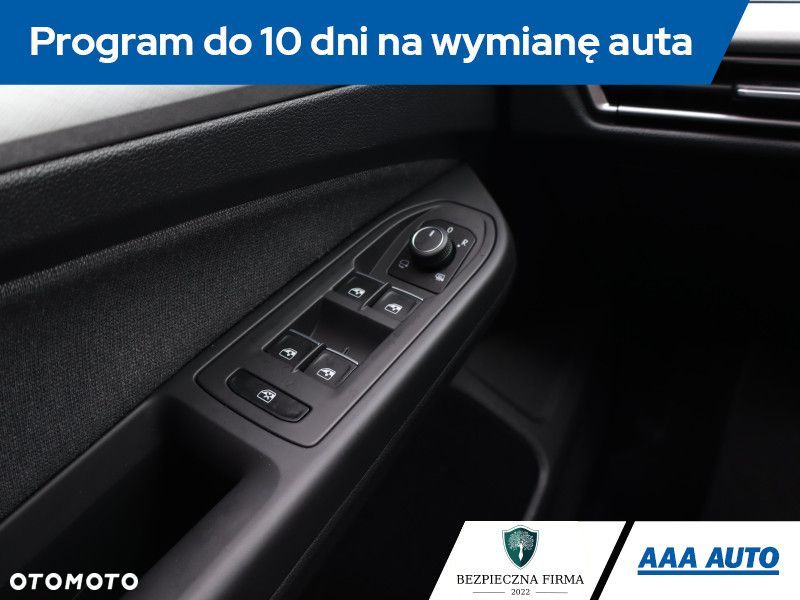 Volkswagen Golf - 19