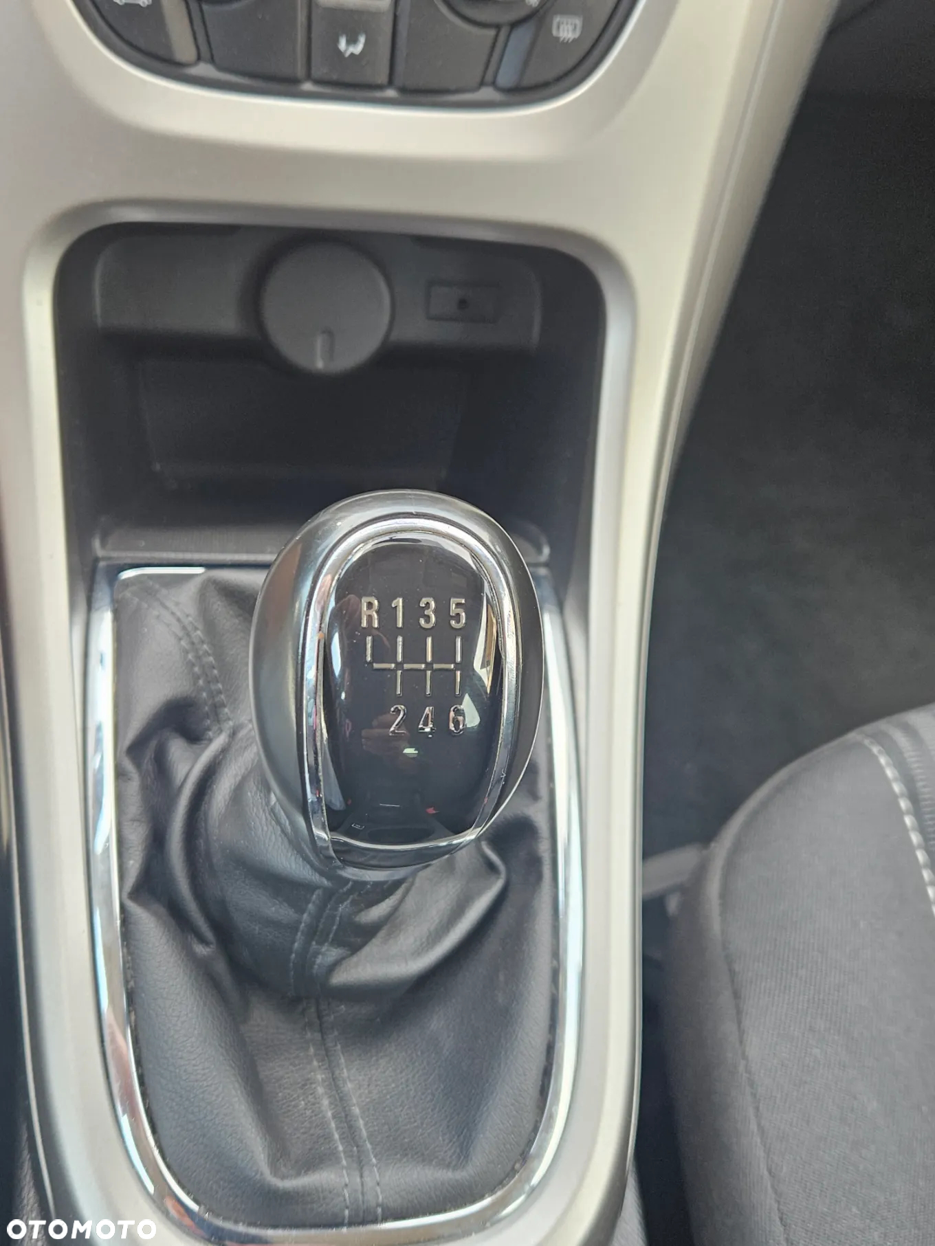 Opel Astra IV 1.4 T Cosmo S&S - 10