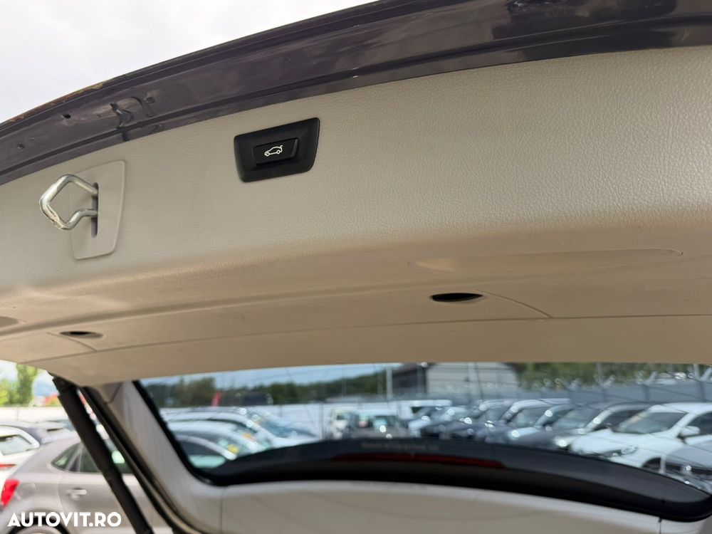 BMW Seria 3 320d xDrive AT - 16