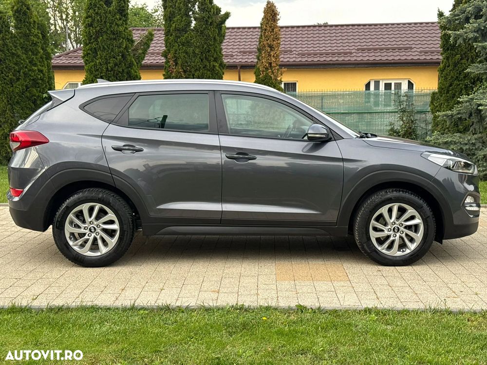 Hyundai Tucson blue 1.7 CRDi 2WD Style - 20