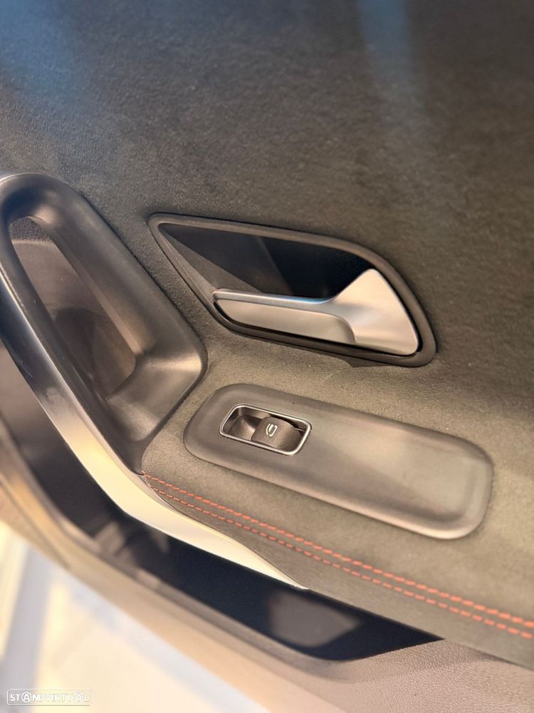 Mercedes-Benz A 200 AMG Line Aut. - 31