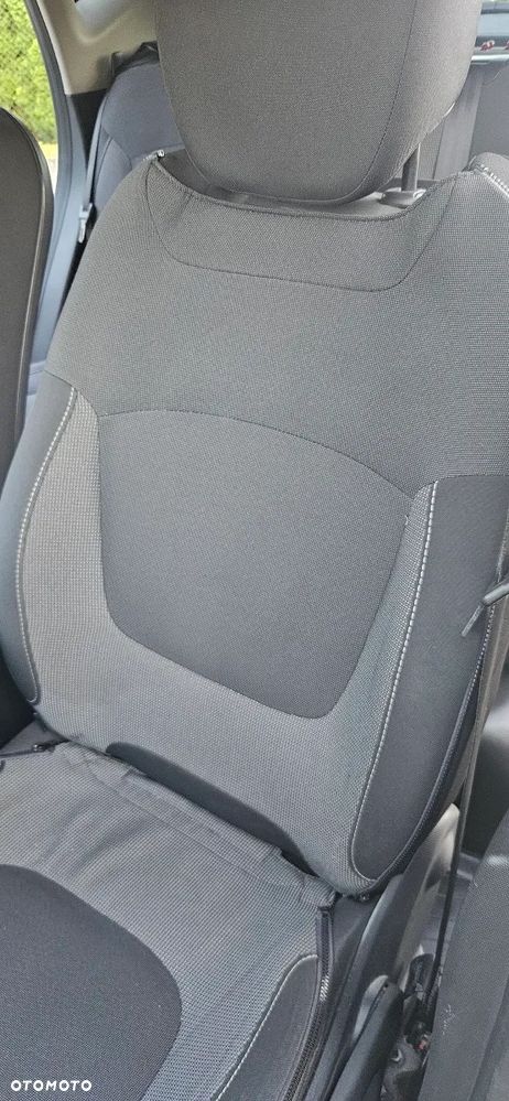 Renault Captur dCi 90 EDC Dynamique - 19
