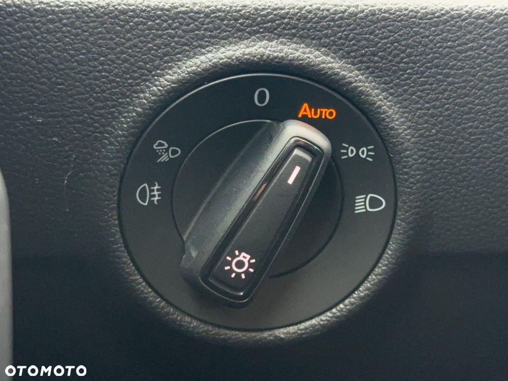 Volkswagen T-Roc - 26