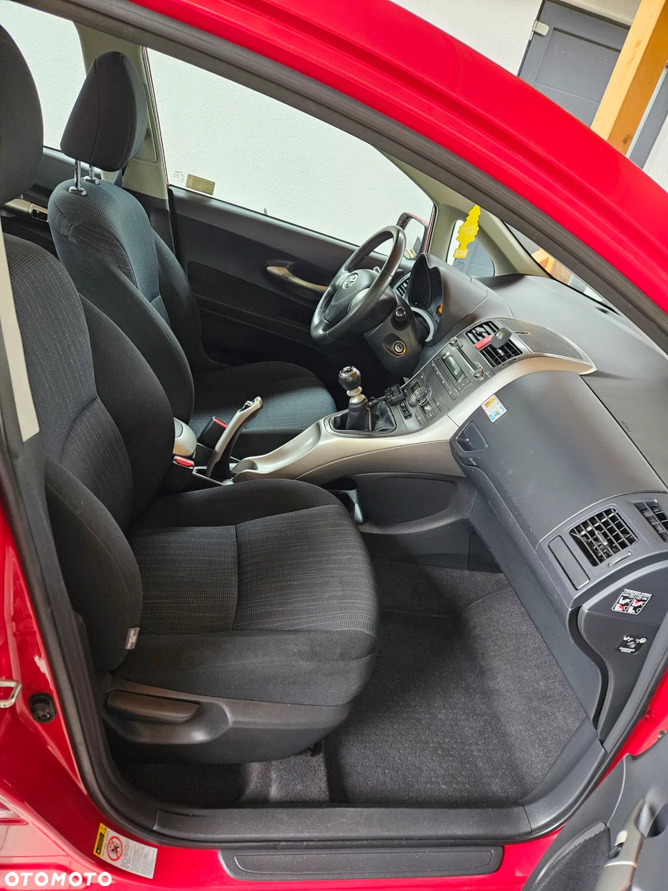 Toyota Auris 1.6 Luna - 6