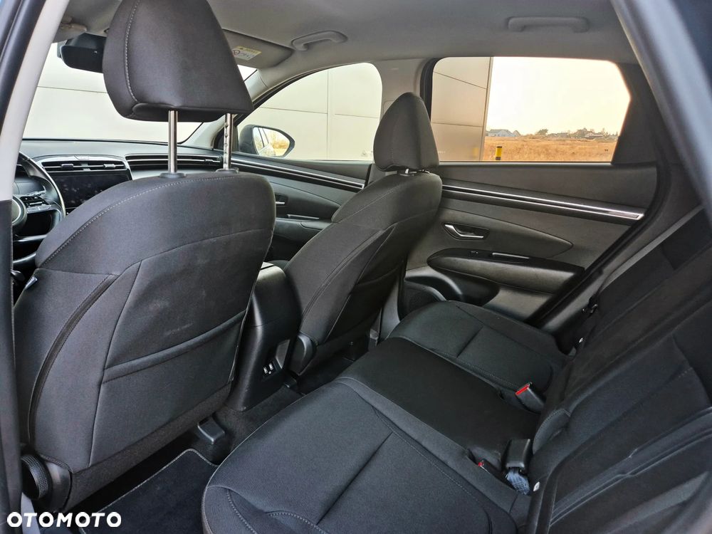 Hyundai Tucson 1.6 CRDi 48V-Hybrid 2WD DCT Select - 27