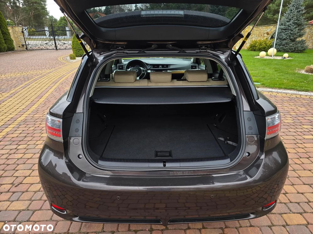 Lexus CT 200h Prestige - 33