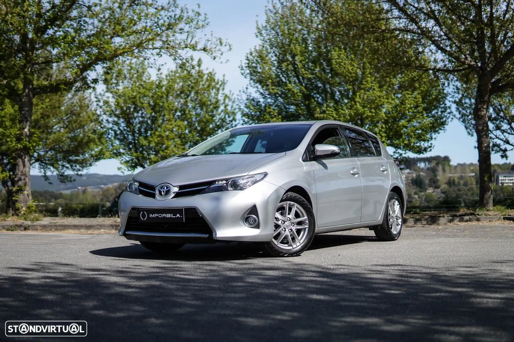 Toyota Auris 1.4 D-4D Exclusive+P.Sport - 10