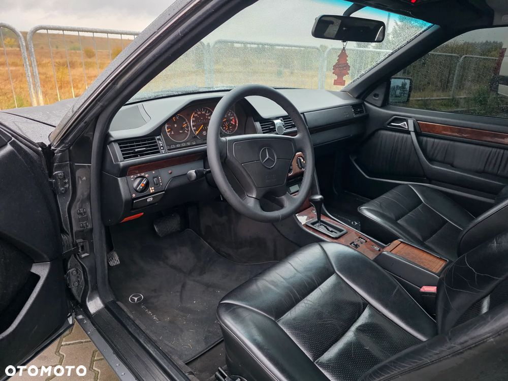 Mercedes-Benz W124 (1984-1993) - 19
