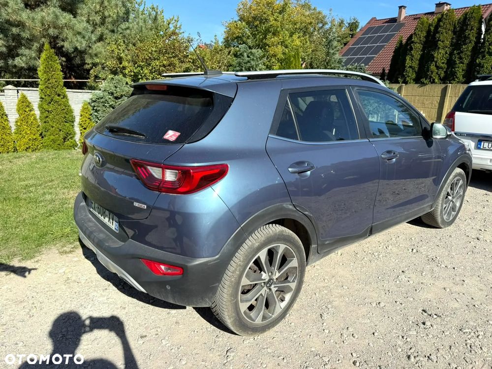 Kia Stonic - 5