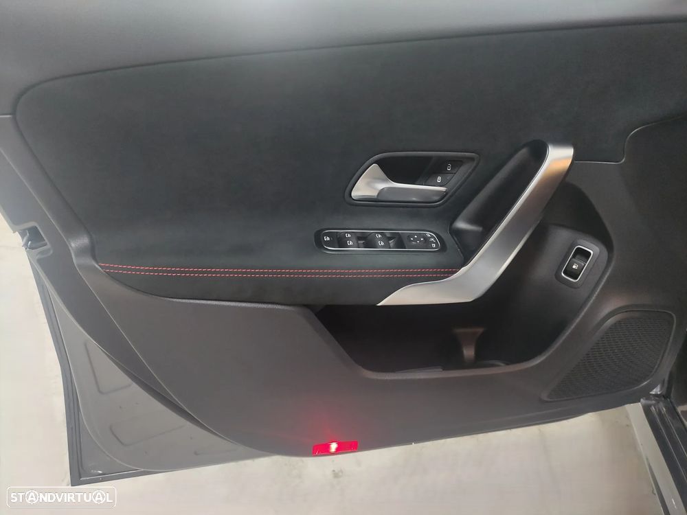 Mercedes-Benz A 250 e AMG Line - 7
