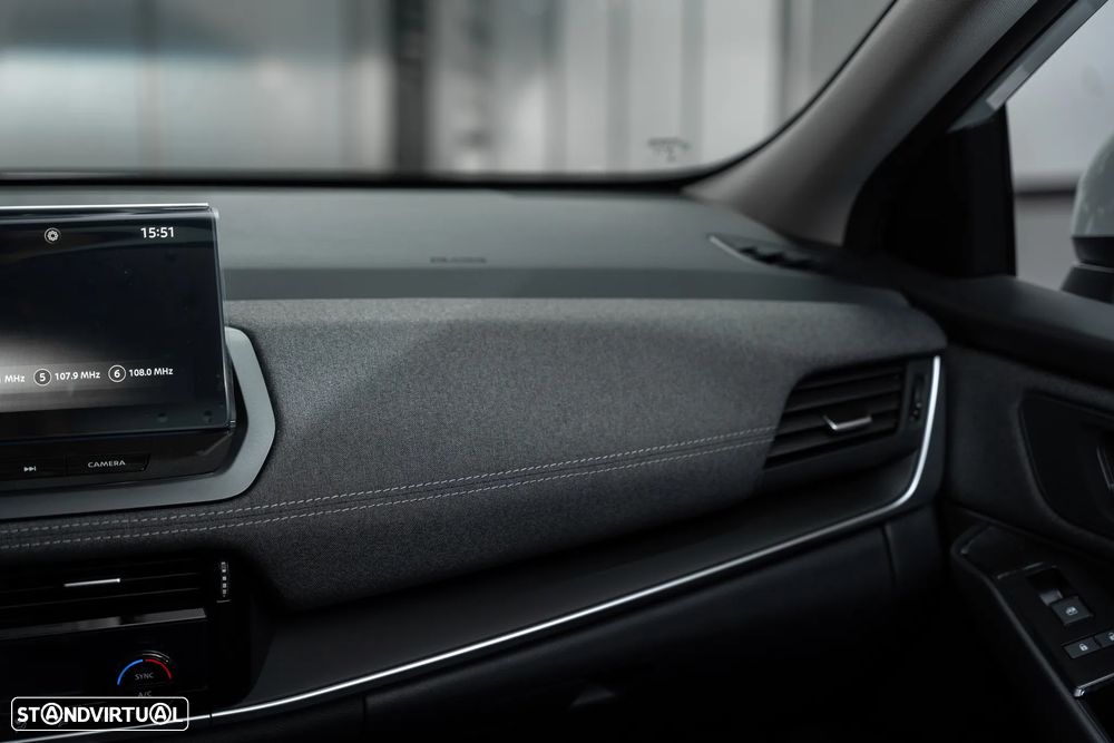 Nissan Qashqai 1.3 DIG-T Engage - 17