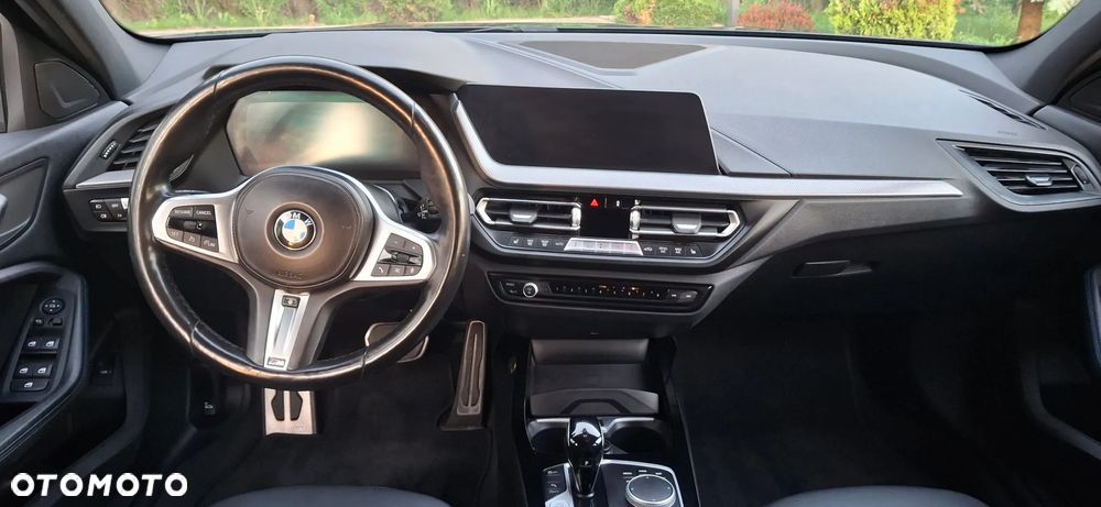 BMW Seria 1 120i M Sport - 8