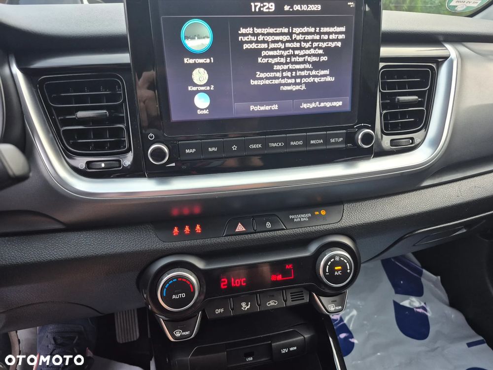Kia Stonic - 25