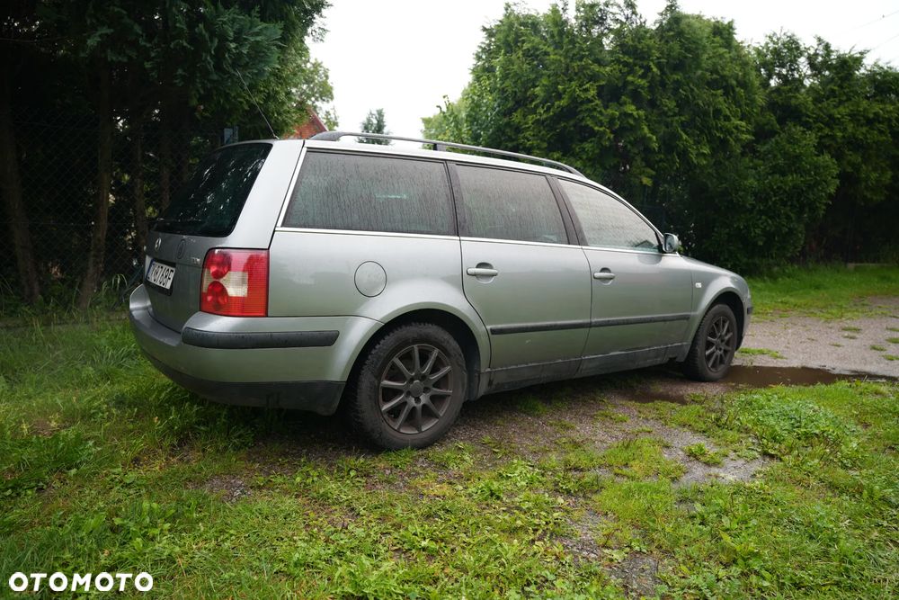 Volkswagen Passat 1.9 TDI - 13