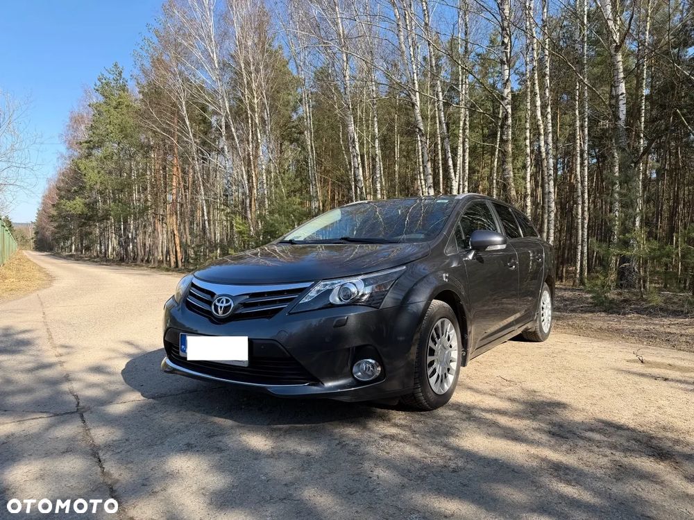 Toyota Avensis 2.0 D-4D Executive - 1