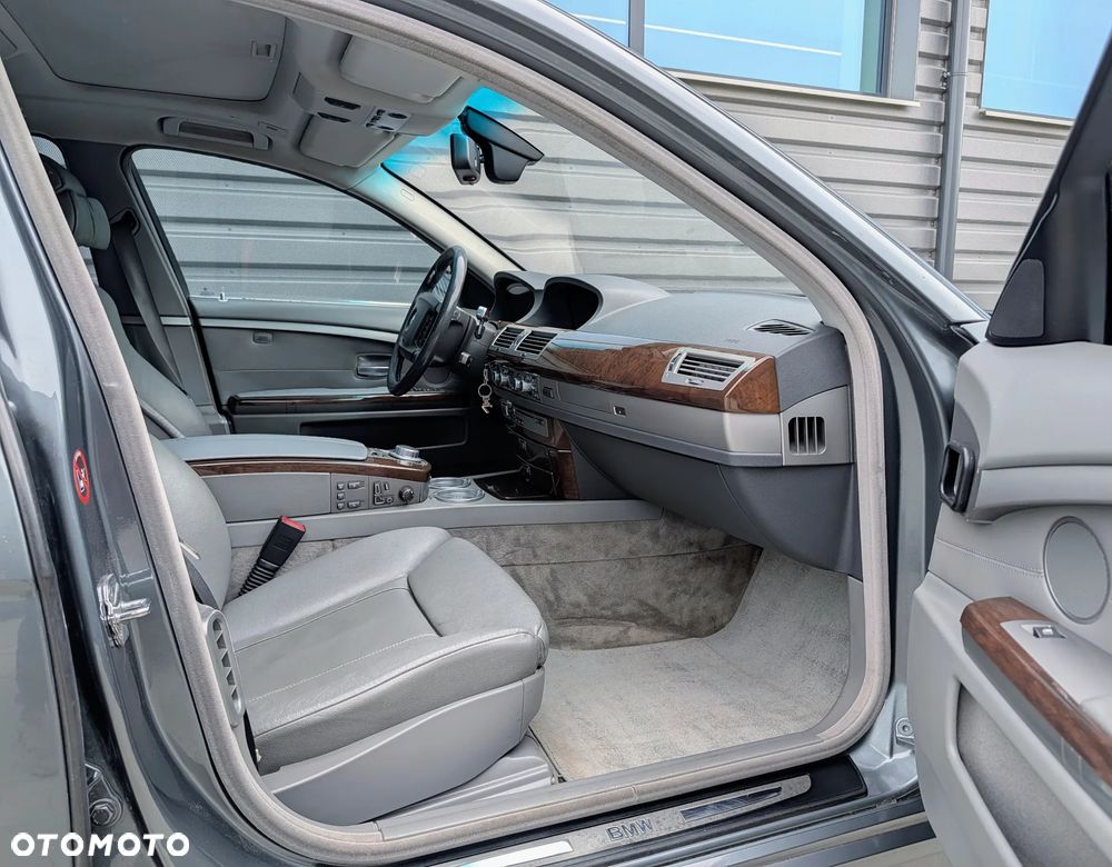 BMW Seria 7 - 7