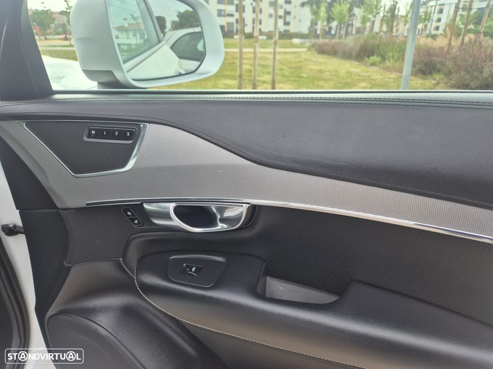 Volvo XC 90 2.0 D4 R-Design - 17