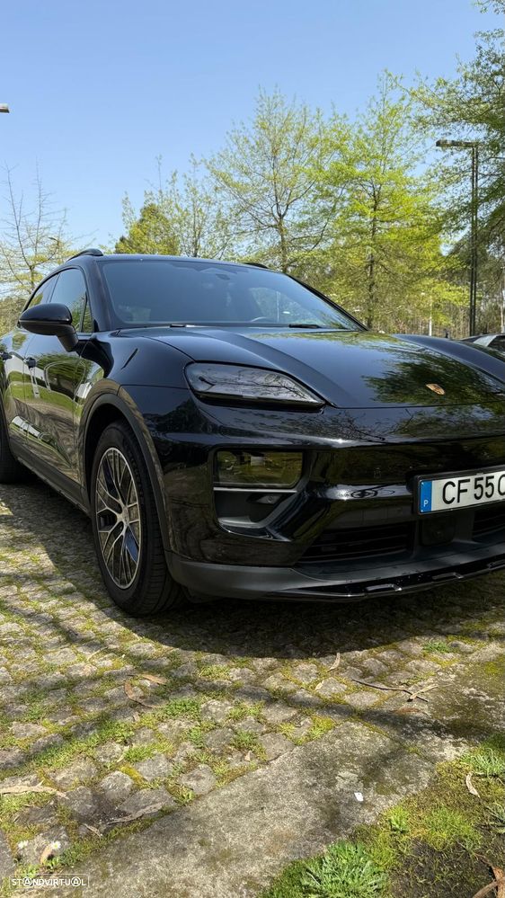 Porsche Macan Electric - 15