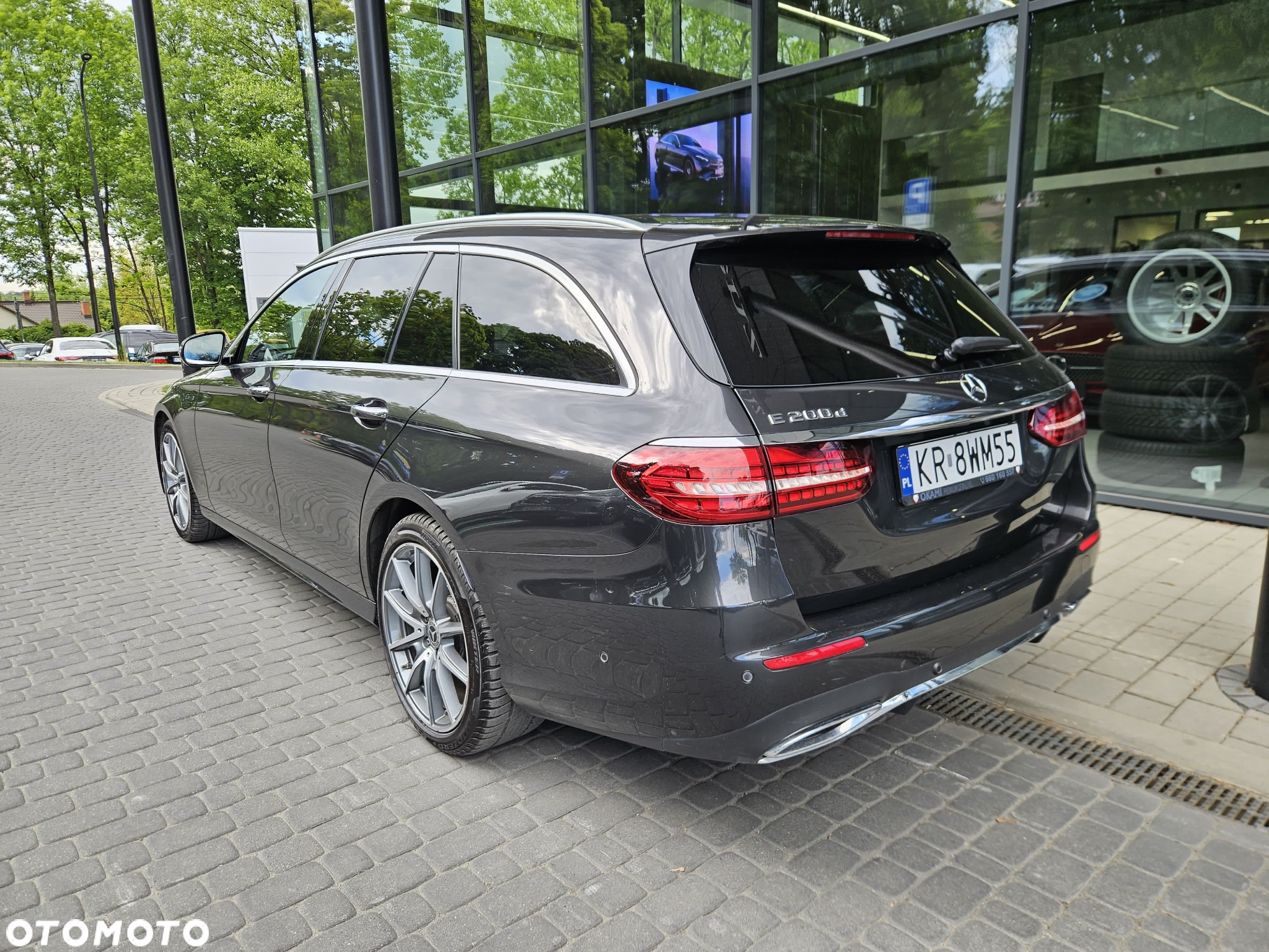 Mercedes-Benz Klasa E 200 d Business Edition - 3