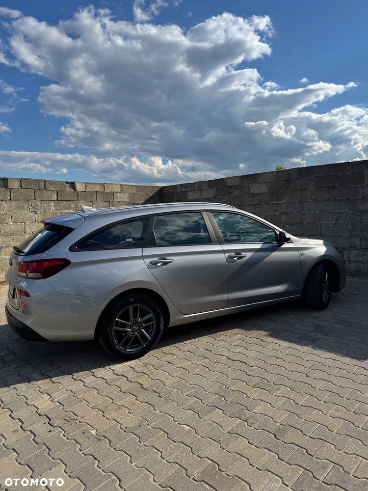 Hyundai i30 1.5 DPI Modern - 15
