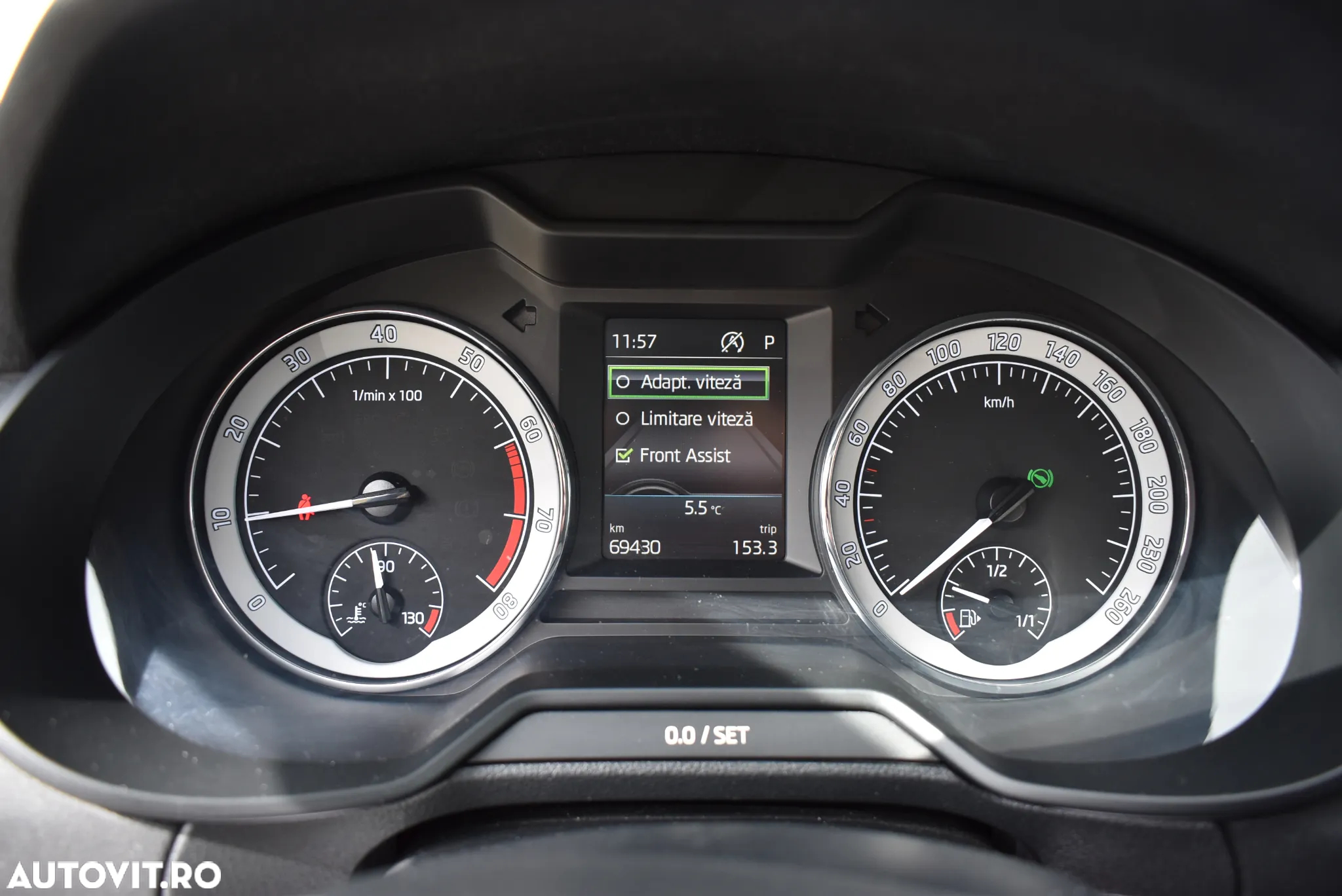 Skoda Octavia 1.5 TSI DSG Style - 10