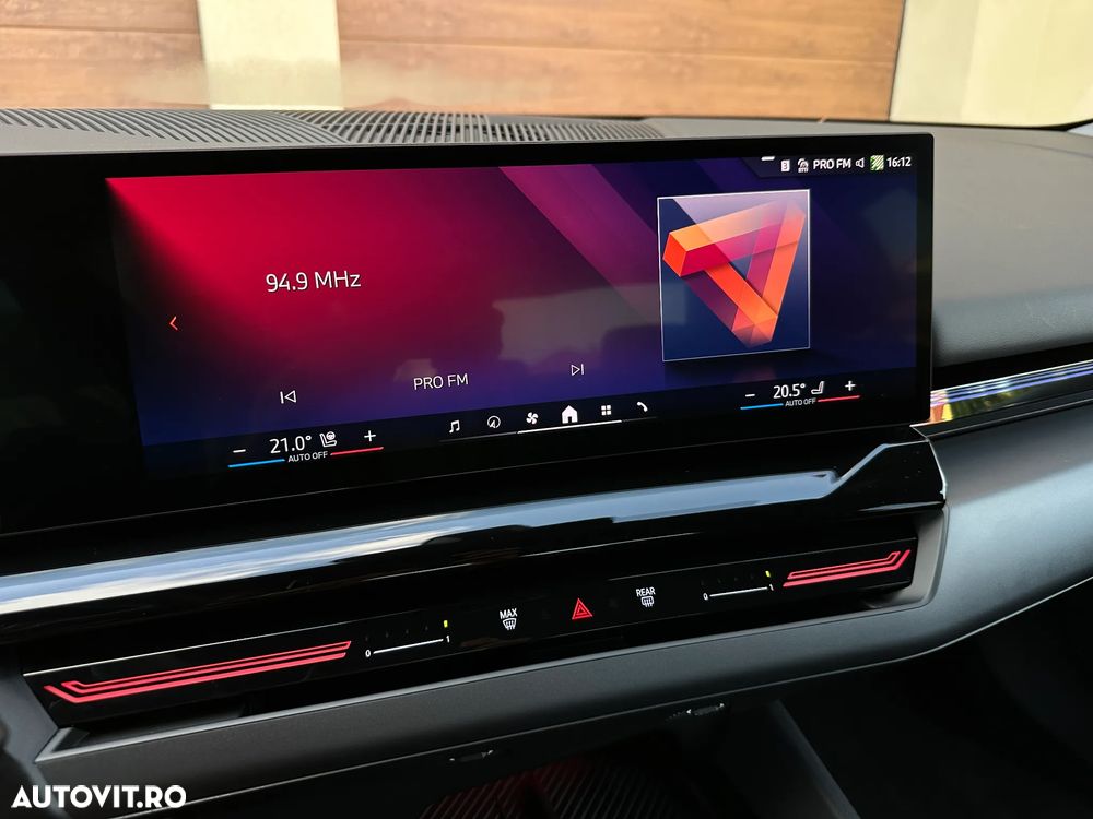 BMW Seria 5 520i AT MHEV - 21