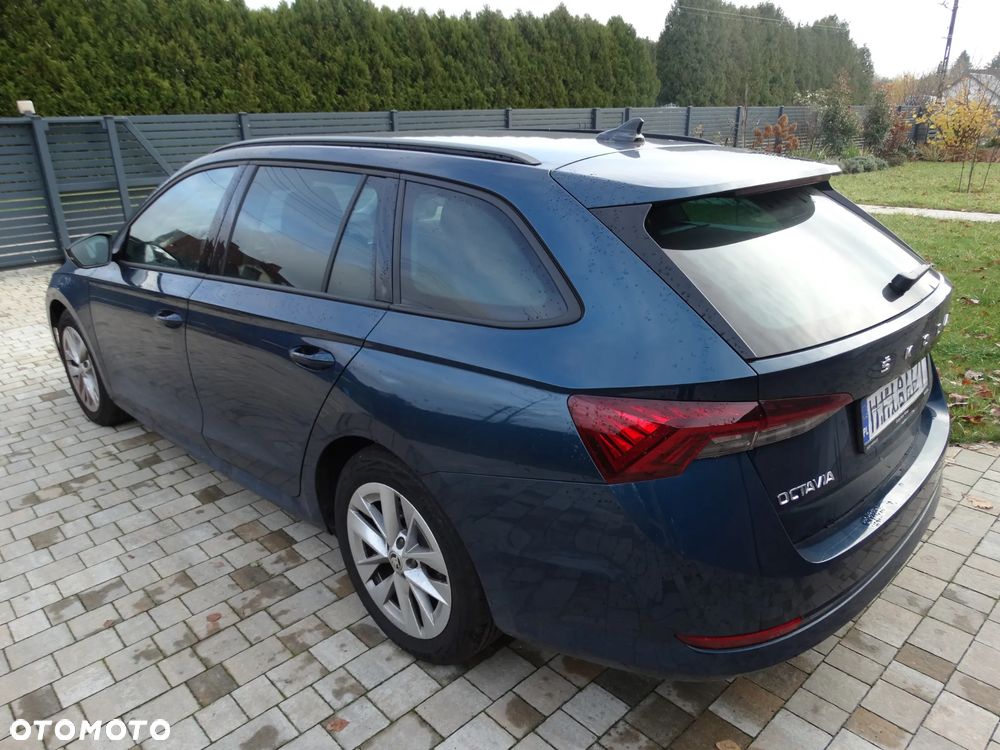 Skoda Octavia ver-1-5-tsi-act-ambition - 10
