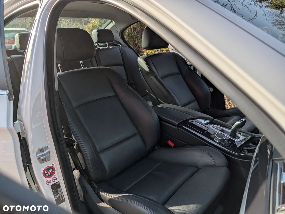 BMW Seria 5 520d - 20